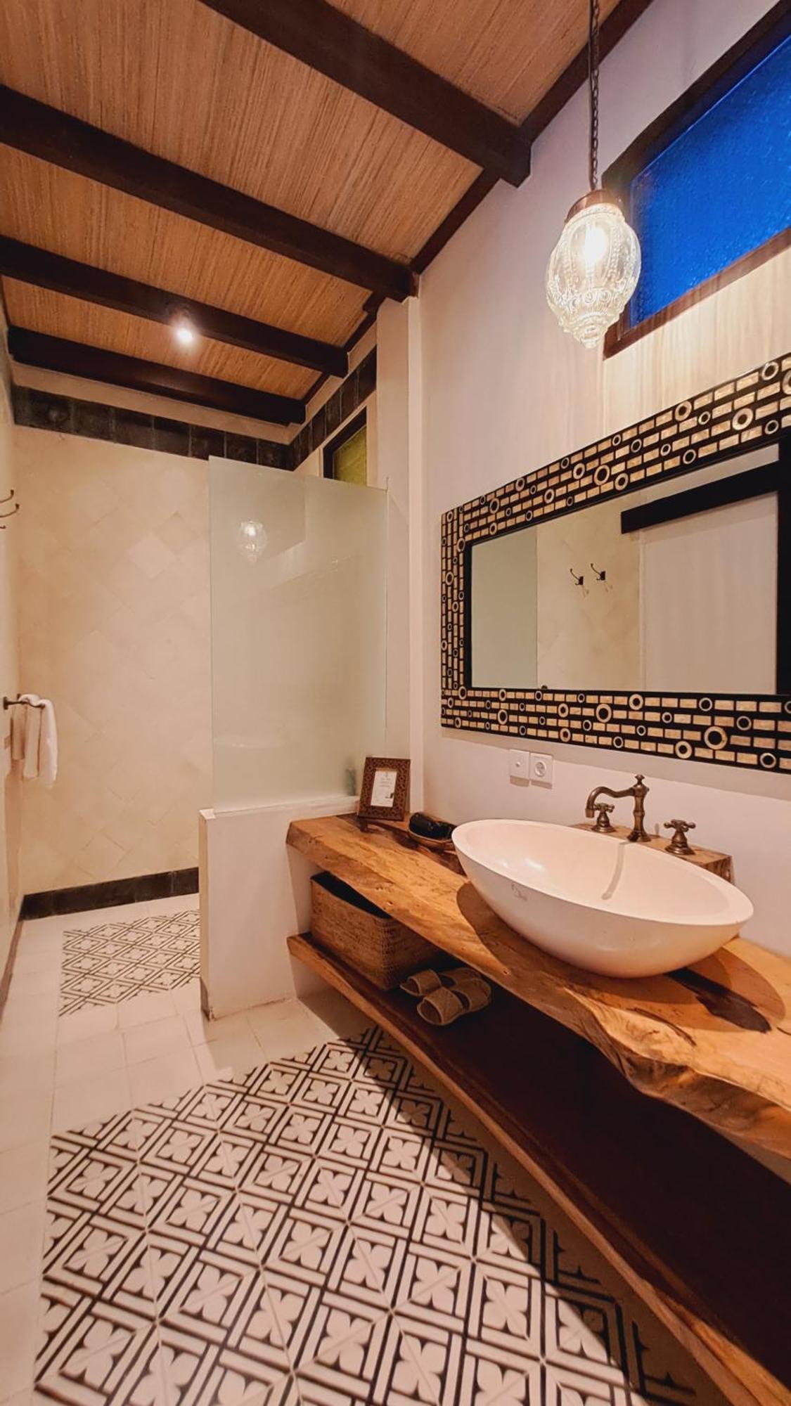 Ayu Dira Heritage House Ubud  Luaran gambar
